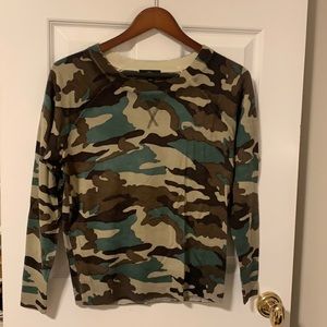 Excellent condition JCrew XS camo sweater
